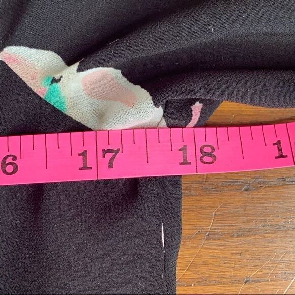 Ann Taylor Black & Pastel Off Shoulder Top - Picture 10 of 13